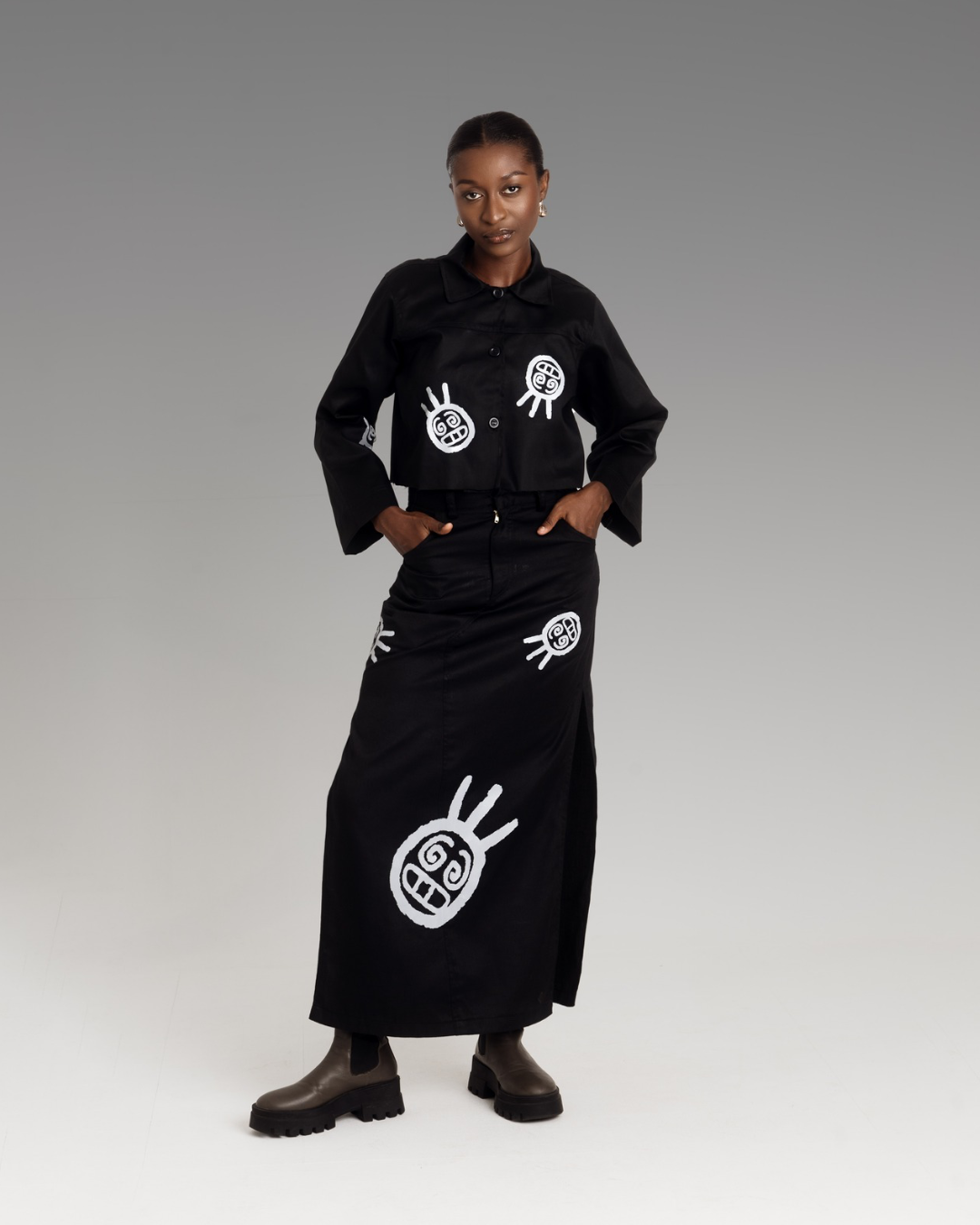 REFLECTIVE LOGO SKIRT